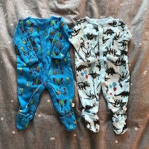 [set of 2] Adorable “birthday” snap footie pajamas
